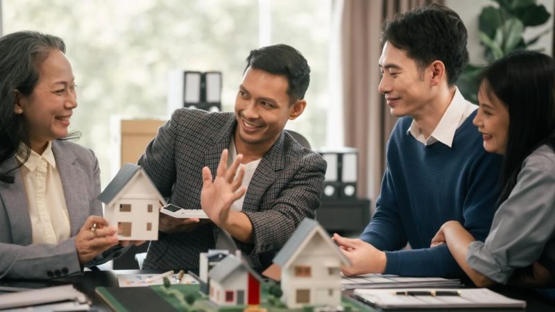 How-Real-Estate-Teams-Work How-Real-Estate-Teams-Work